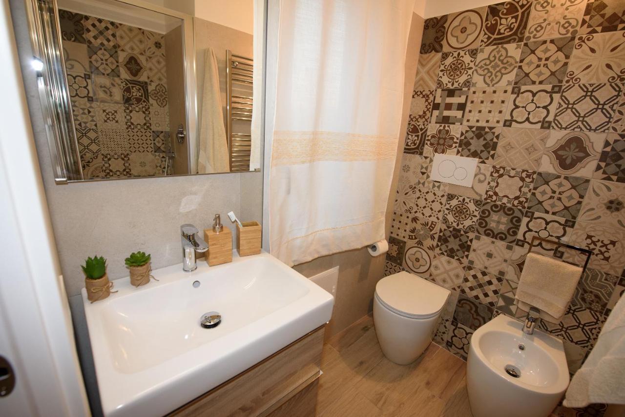 Apartamento Loft Lungomare Vista Mare E Monti Àrbatax Exterior foto