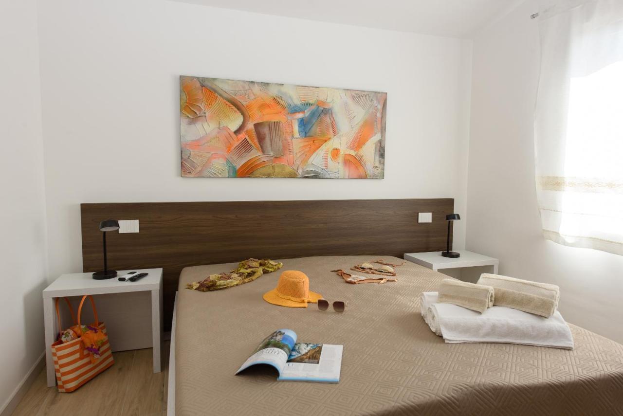 Apartamento Loft Lungomare Vista Mare E Monti Àrbatax Exterior foto