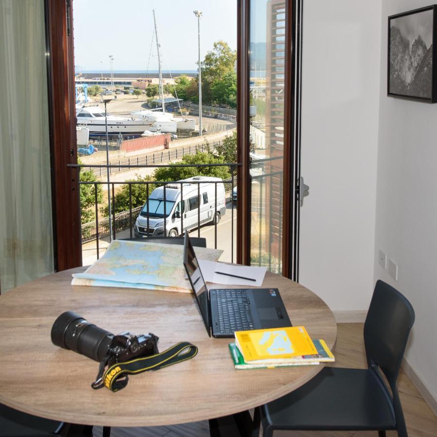 Apartamento Loft Lungomare Vista Mare E Monti Àrbatax Exterior foto