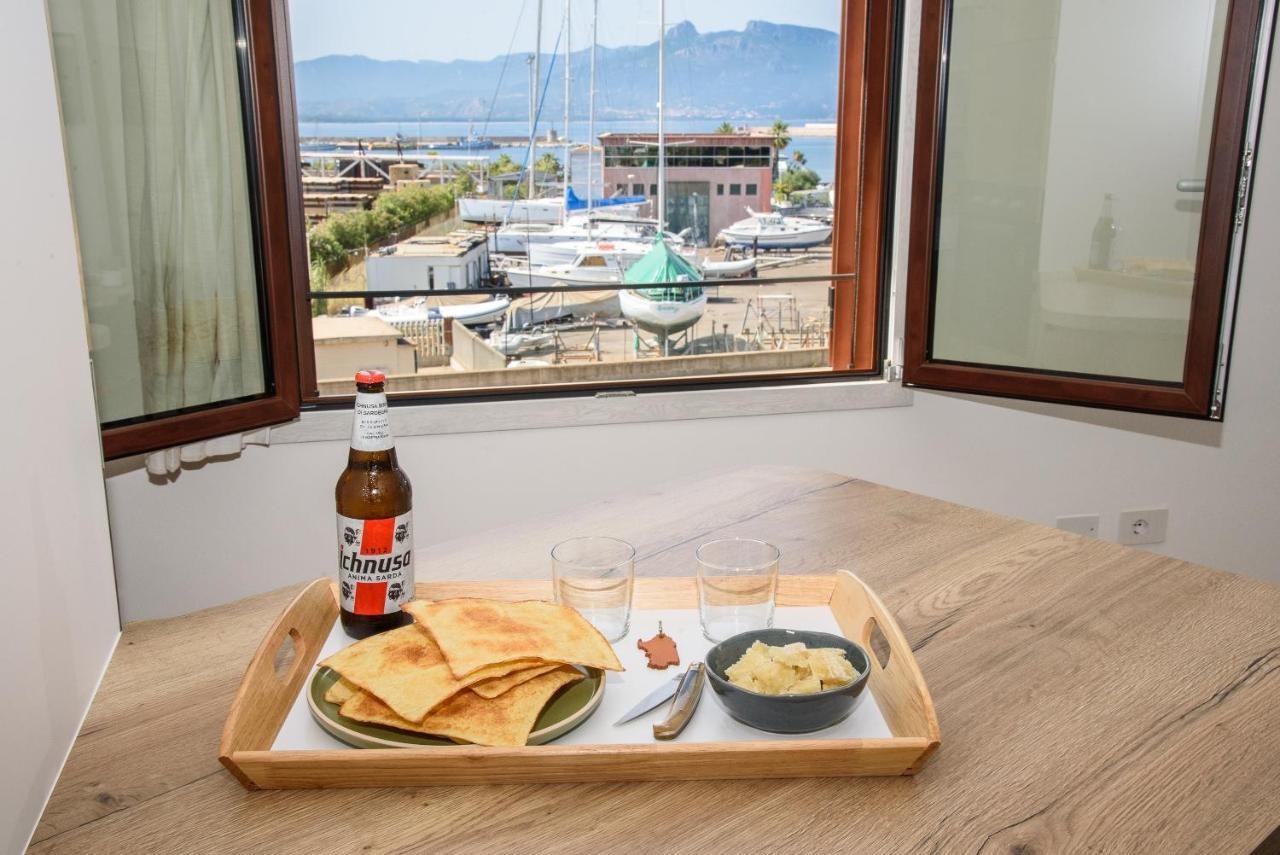 Apartamento Loft Lungomare Vista Mare E Monti Àrbatax Exterior foto